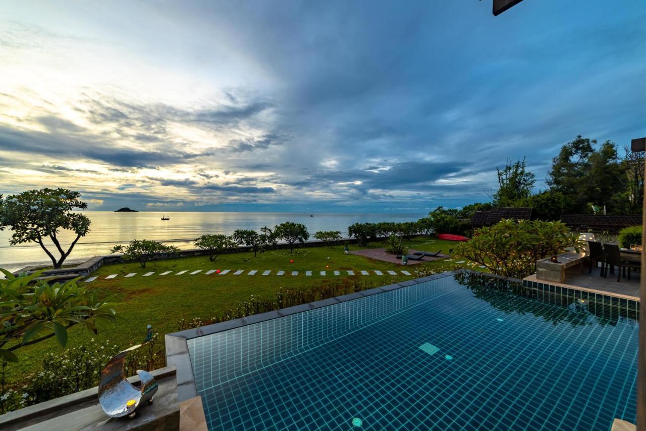 Beachfront Modern 4 Bedroom Pool Villa - Rv HHQ Extérieur photo