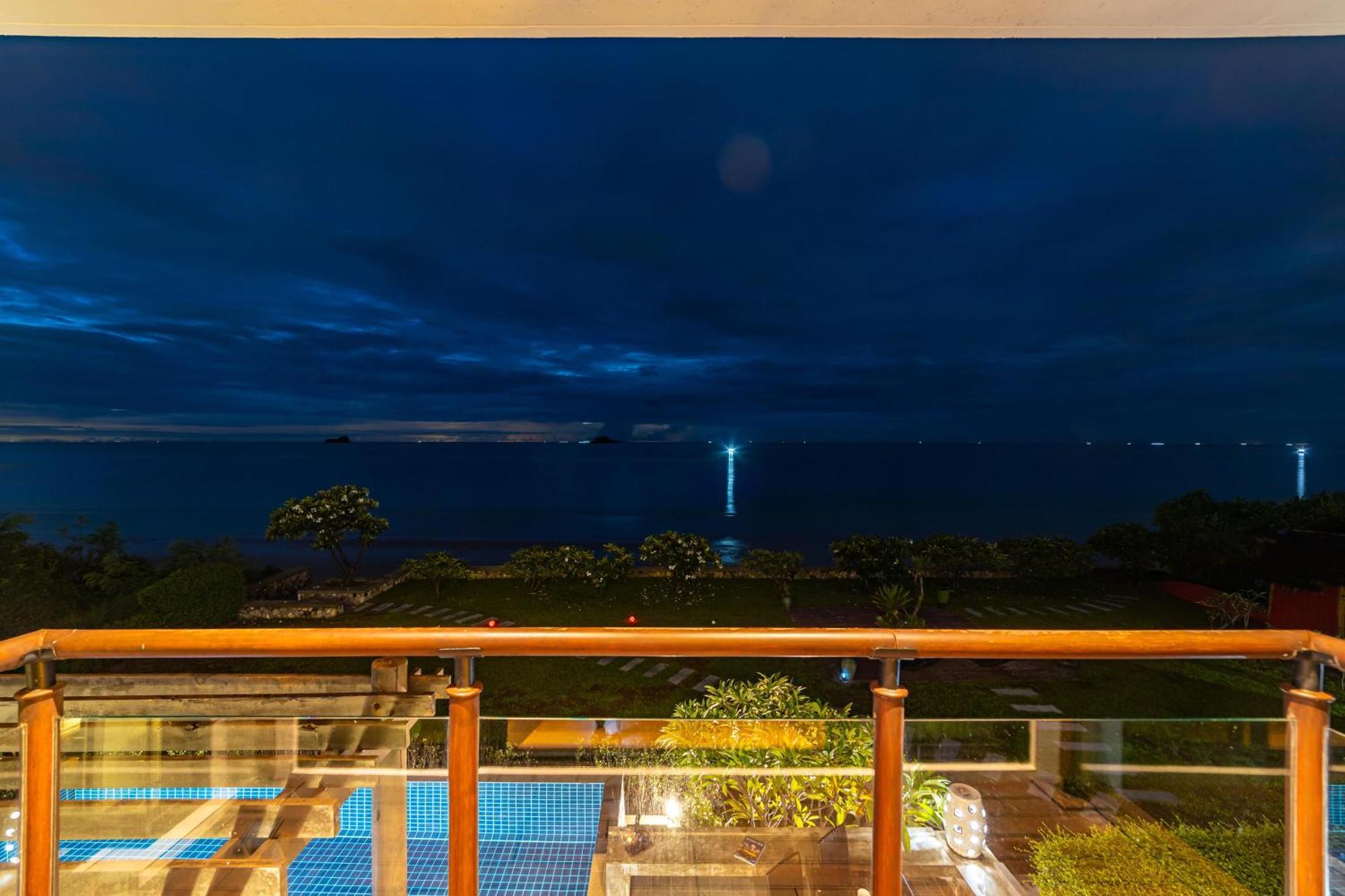 Beachfront Modern 4 Bedroom Pool Villa - Rv HHQ Extérieur photo